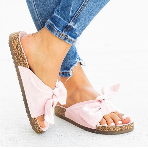 New Cute Bow slip on - Picture 4 of 4